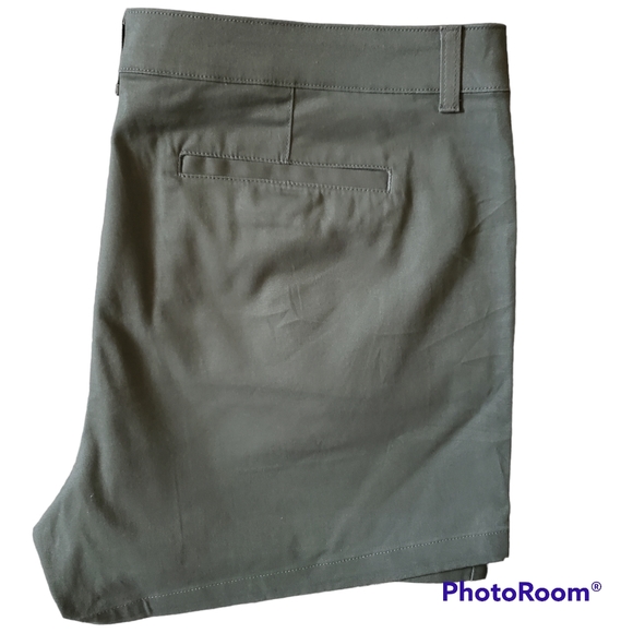 ANA A New Approach Womens High Rise Olive Green Twill Shorts Size 20 - Picture 3 of 7